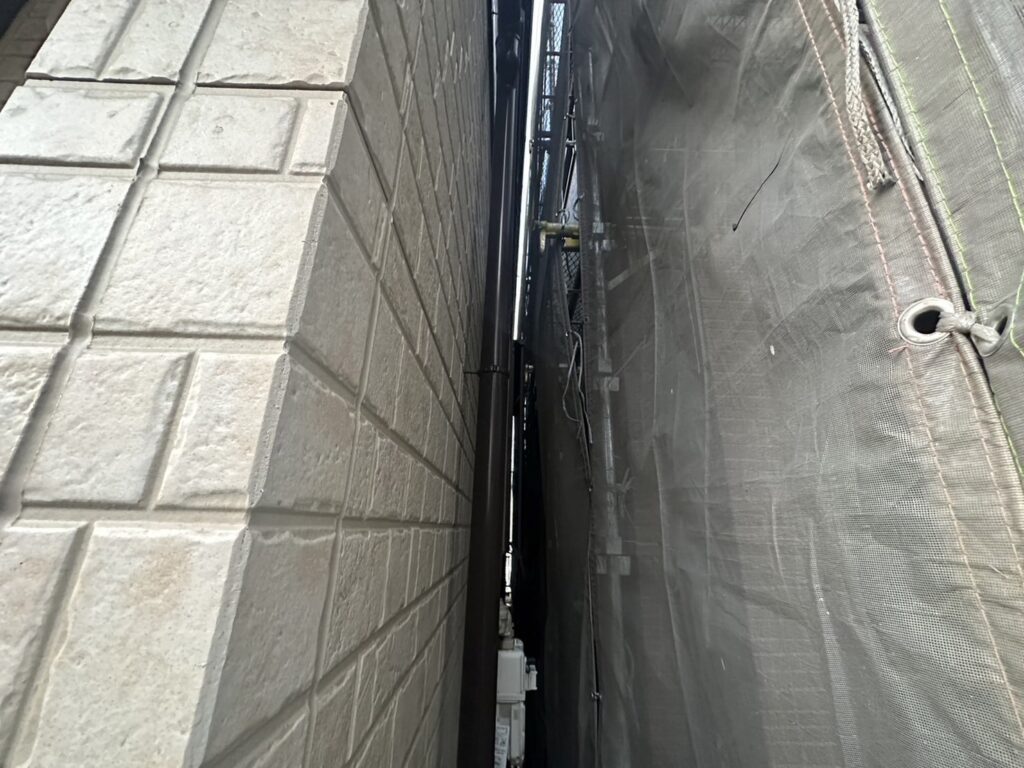 お隣のお施主様、工事に伴うご協力、誠にありがとうございます。<br />
