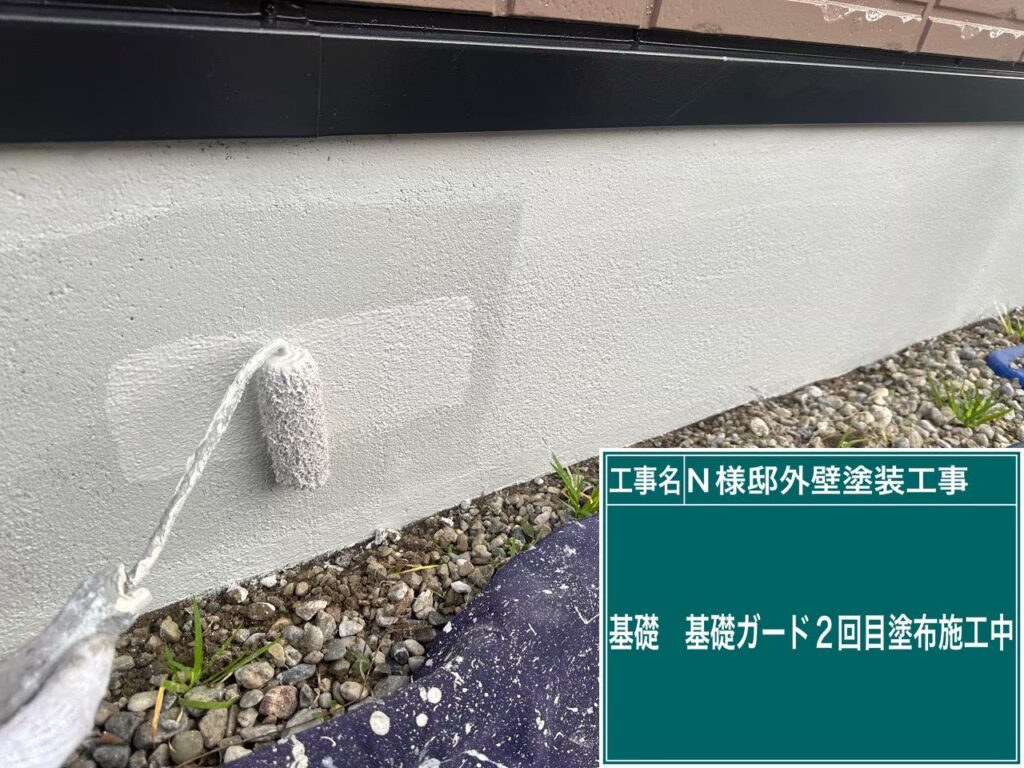 仕上げ塗装です