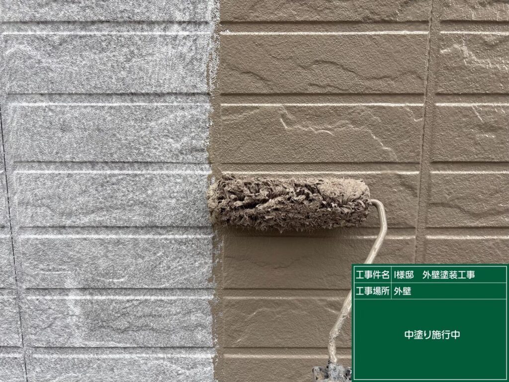 下塗り・中塗りを行っています！